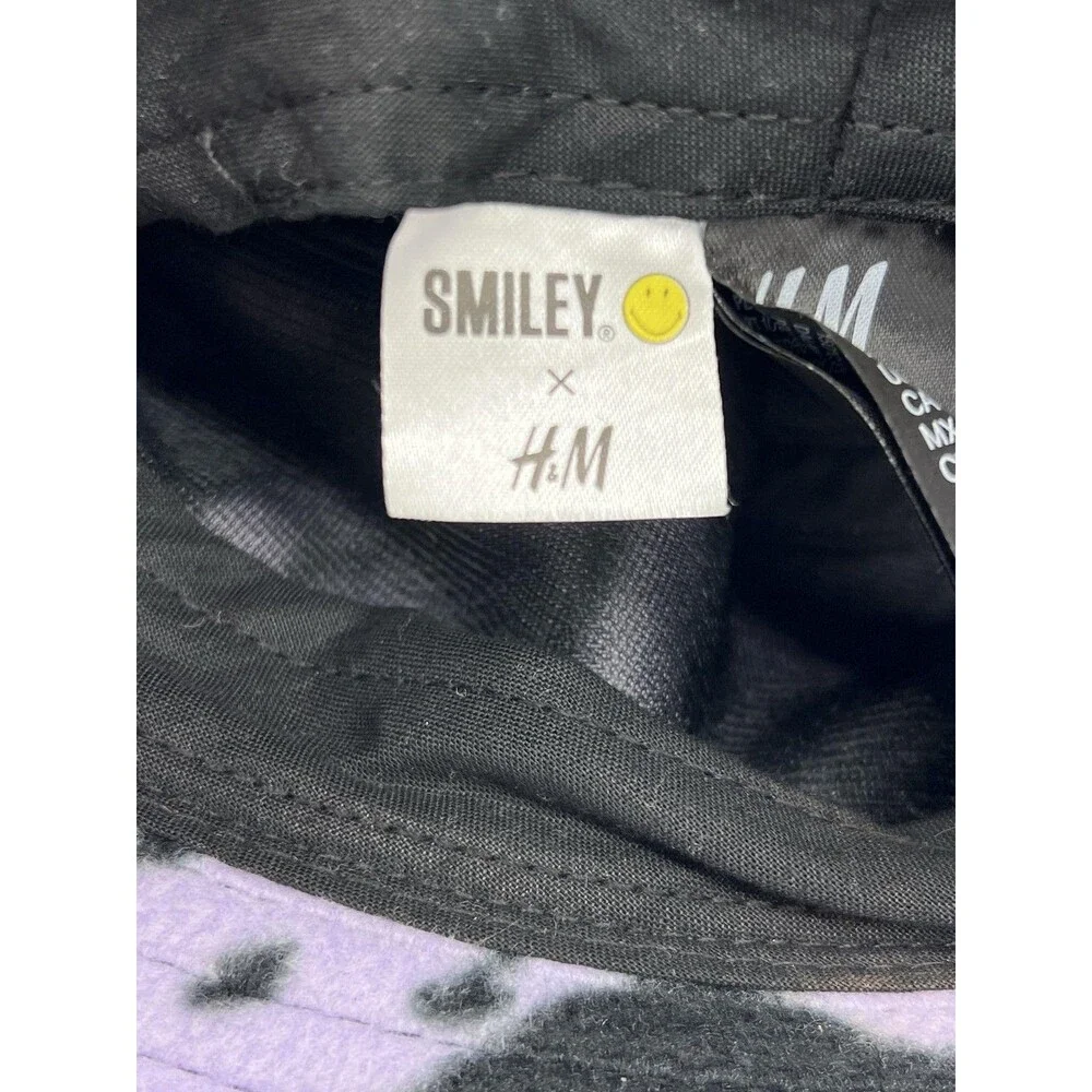 H&M smiley hat